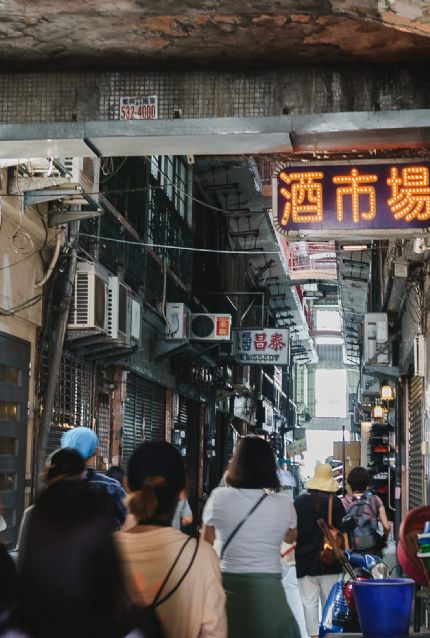 倚著港口而生的老商城
